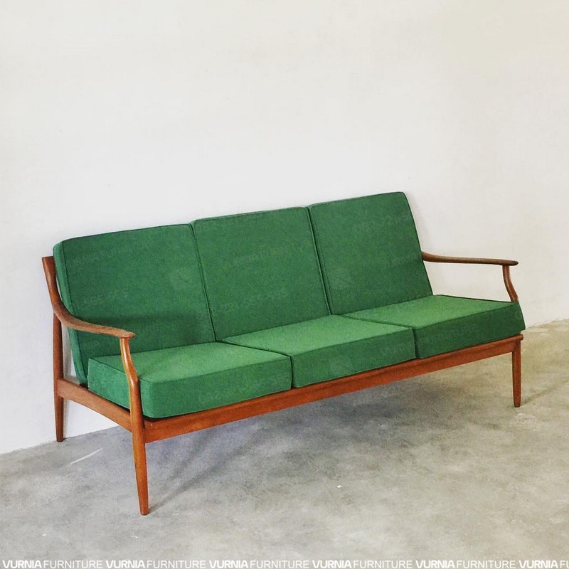 Kursi Sofa Untuk Ruang Keluarga Margret